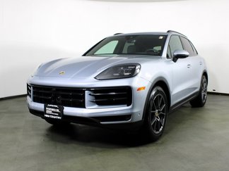 Used 2024 Porsche Cayenne image 1