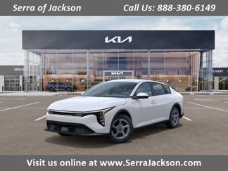 New 2025 Kia K4 LXS image 1