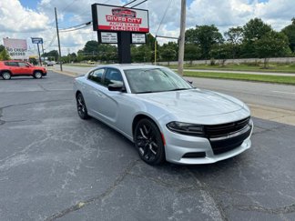 Used 2019 Dodge Charger SXT image 1