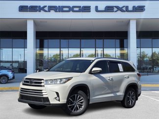 Used 2018 Toyota Highlander XLE image 1
