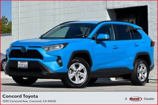 Used 2021 Toyota RAV4 XLE image 1