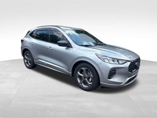 Used 2023 Ford Escape ST-Line w/ Tech Pack #1 video 1
