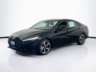 Used 2023 Hyundai Elantra SEL w/ Convenience Package image 1