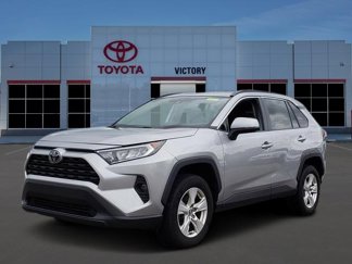 Used 2020 Toyota RAV4 XLE image 1