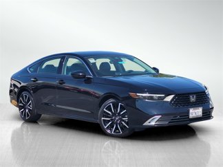 Used 2025 Honda Accord Touring image 1