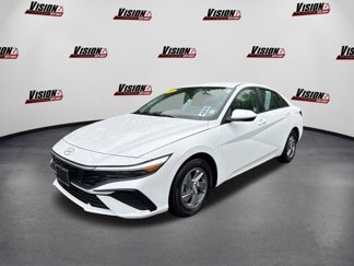 Certified 2024 Hyundai Elantra SE image 1