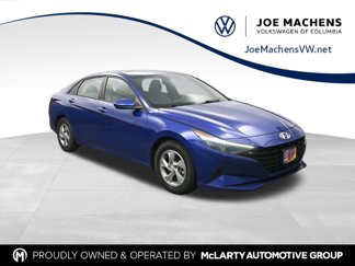 Used 2021 Hyundai Elantra SE image 1