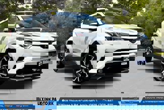 Used 2018 Toyota C-HR image 1
