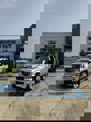 Used 2017 GMC Sierra 1500 SLE w/ SLE Value Package image 1