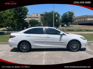 Used 2016 Toyota Camry LE image 1