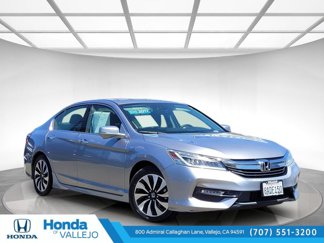 Used 2017 Honda Accord Touring image 1