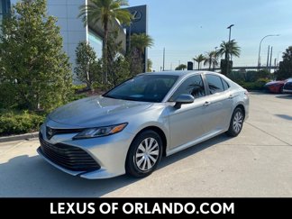 Used 2018 Toyota Camry LE image 1