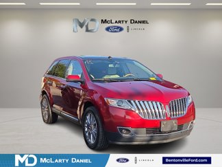Used 2013 Lincoln MKX FWD image 1