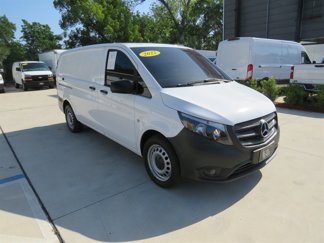 Used 2022 Mercedes-Benz Metris image 1