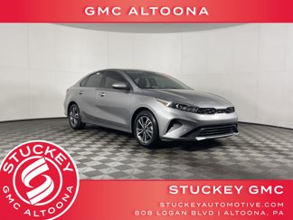 Used 2023 Kia Forte LXS video 1