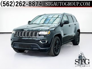 Used 2018 Jeep Grand Cherokee Laredo image 1