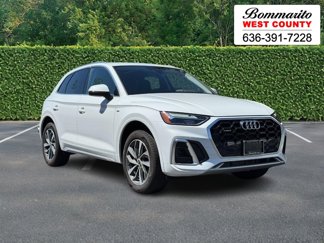 Used 2024 Audi Q5 2.0T Premium w/ Convenience Package image 1