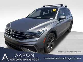 Used 2023 Volkswagen Tiguan SE R-Line image 1