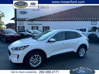 Used 2020 Ford Escape SE image 1