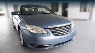 Used 2011 Chrysler 200 Touring image 1