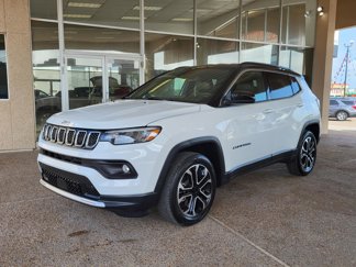 Used 2023 Jeep Compass Limited image 1