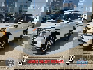Used 2022 Nissan Rogue SV image 1