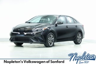 Used 2023 Kia Forte LXS image 1
