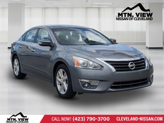 Used 2015 Nissan Altima 2.5 SV image 1