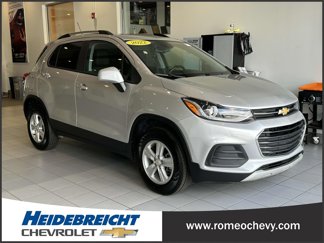 Used 2022 Chevrolet Trax LT w/ LT Convenience Package image 1