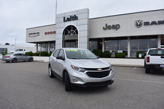 Used 2020 Chevrolet Equinox LS w/ LS Convenience Package image 1