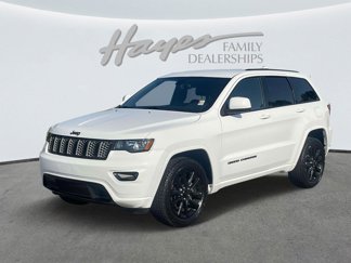 Used 2018 Jeep Grand Cherokee Altitude image 1