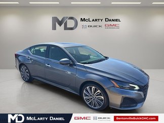 Used 2023 Nissan Altima 2.5 SL image 1
