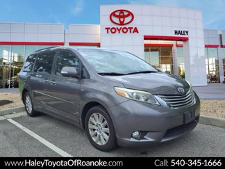 Used 2016 Toyota Sienna XLE image 1