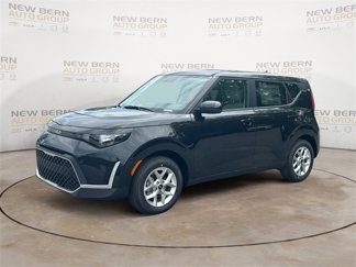 New 2025 Kia Soul LX image 1