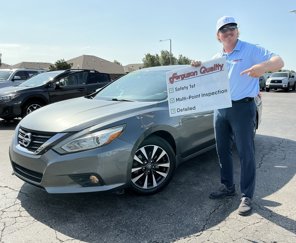 Used 2016 Nissan Altima 2.5 SV w/ Convenience Package image 1