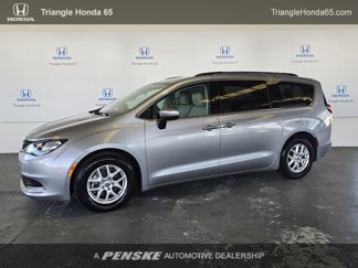 Used 2021 Chrysler Voyager Lxi image 1