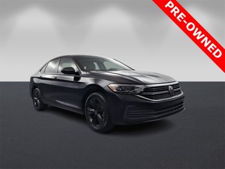 Used 2022 Volkswagen Jetta SE image 1