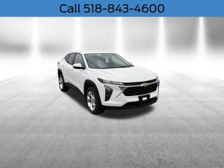 Used 2024 Chevrolet Trax LS w/ LS Convenience Package image 1