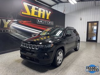 Used 2022 Jeep Compass Latitude image 1