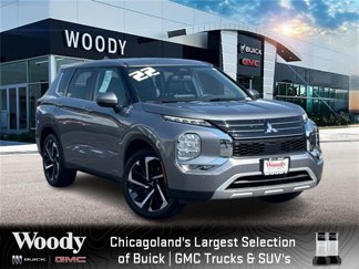 Used 2022 Mitsubishi Outlander SE image 1