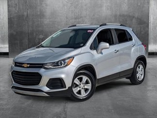 Used 2020 Chevrolet Trax LT w/ Driver Confidence Package image 1
