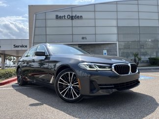 Used 2023 BMW 530e image 1