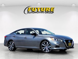 Certified 2021 Nissan Altima 2.5 SR image 1