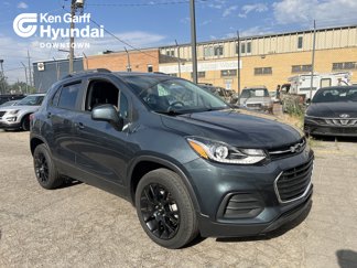 Used 2022 Chevrolet Trax LT w/ Premium Seat Package image 1