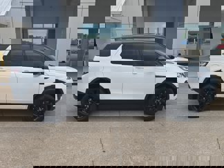 Used 2018 Land Rover Discovery Sport SE image 1