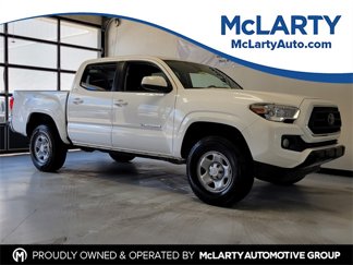 Used 2023 Toyota Tacoma SR5 image 1