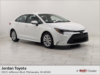 Used 2023 Toyota Corolla LE image 1