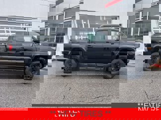 Used 2021 Toyota Tacoma SR5 image 1