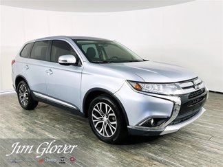 Used 2017 Mitsubishi Outlander SE image 1