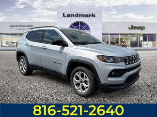 New 2025 Jeep Compass Latitude image 1
